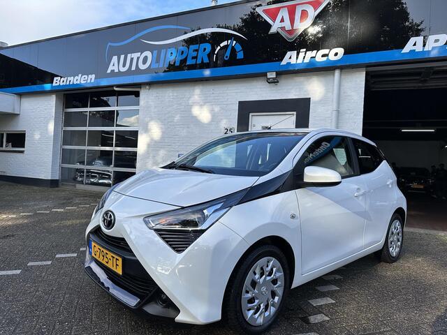Toyota AYGO 1.0 VVT-i x-play limited /Airco/camera/Nieuwe apk bij aflevering