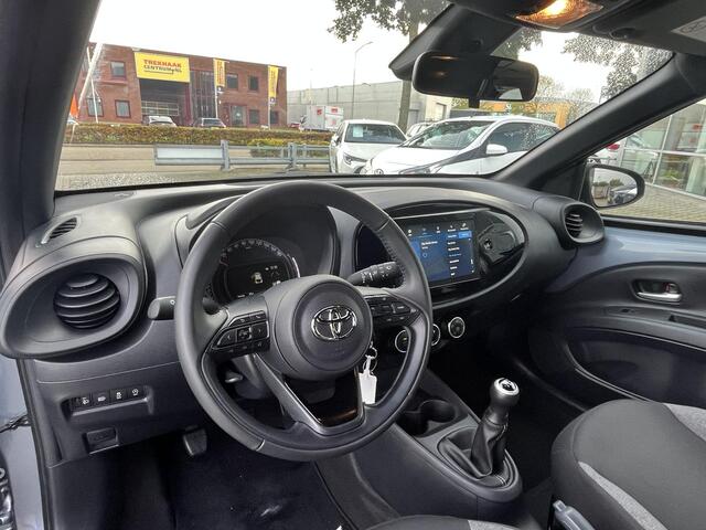 Toyota AYGO X 1.0 VVT-i MT Play