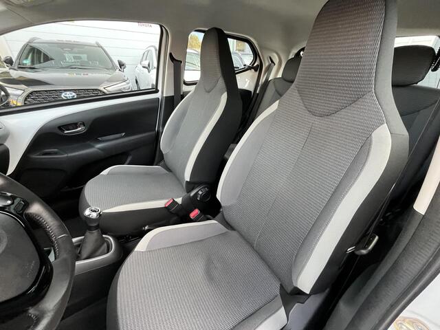 Toyota AYGO 1.0 VVT-i x-play navigatie