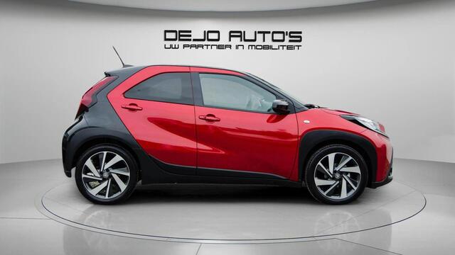 Toyota AYGO X 1.0 VVT-i MT LIMITED BI-TONE NAVI LEDER PDC-V+A LED 18 INCH ADAPTIVE CRUISE CONTROL