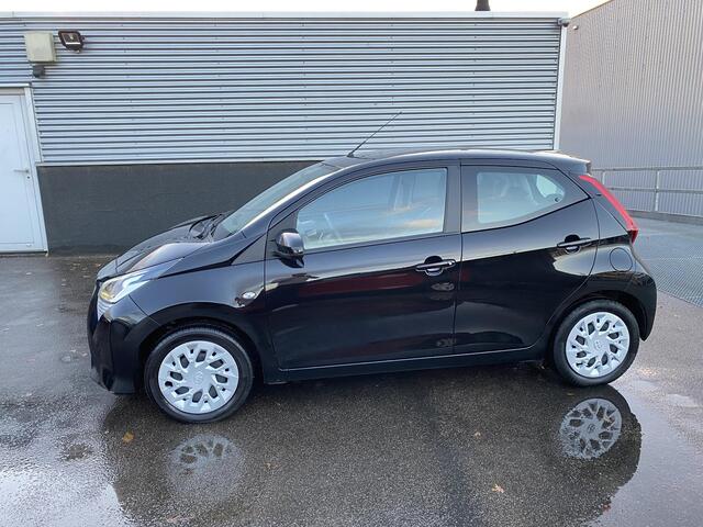 Toyota AYGO 1.0 VVT-i x-play Automaat, Apple Carplay en/of Android auto Navigatie, Achteruitrijcamera, Airco, NL-auto