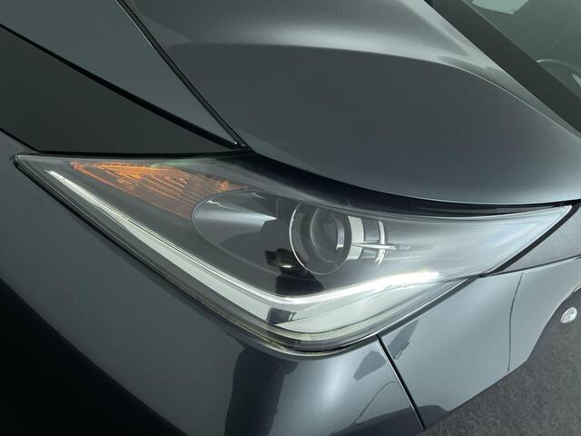 Toyota AYGO 1.0 VVT-i x-play | 4 Seizoenenbanden | P. Camera | Climate Control