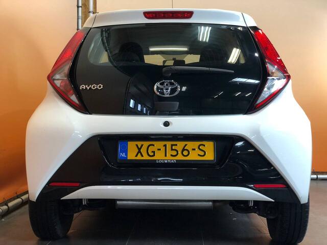 Toyota AYGO 1.0 VVT-i x-play navigatie | achteruitrijcamera