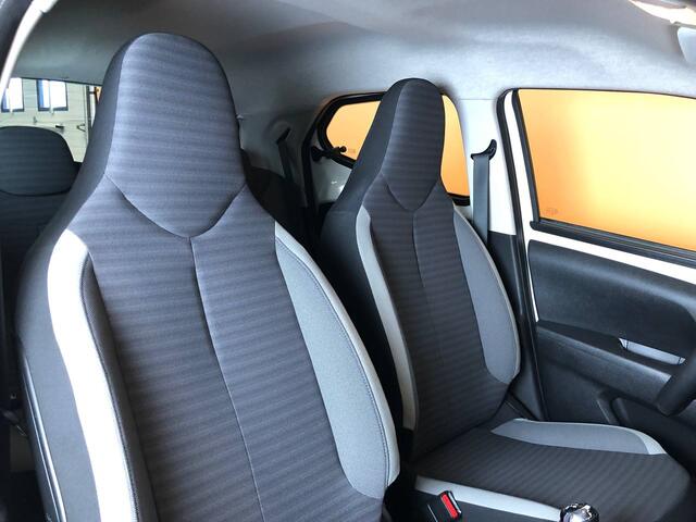 Toyota AYGO 1.0 VVT-i x-play navigatie | achteruitrijcamera