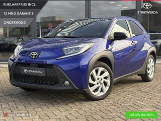 toyota-aygo-x-1.0-vvt-i-mt-first