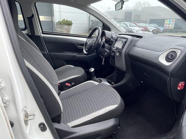 Toyota AYGO 1.0 VVT-i x-play