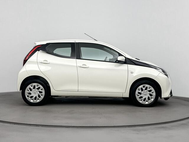 Toyota AYGO 1.0 VVT-i x-play 5-Drs | Parkeercamera | NL-Auto | Dealeronderhouden | 1E Eig | APK 06-2027 |