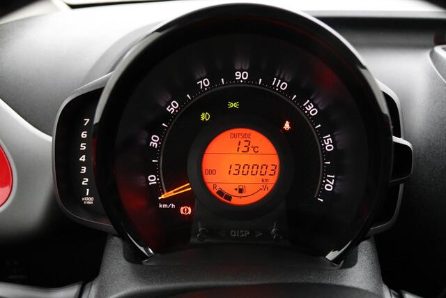 Toyota AYGO 1.0 VVT-i x-joy | Climate control | Parkeercamera | Apple carplay android auto |