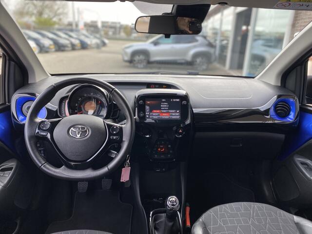 Toyota AYGO 1.0 VVT-i x-clusiv
