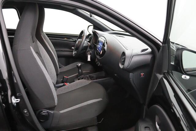 Toyota AYGO X 1.0 VVT-i MT Play | Adaptieve Cruise control | Airco | Toyota Safety Sense |