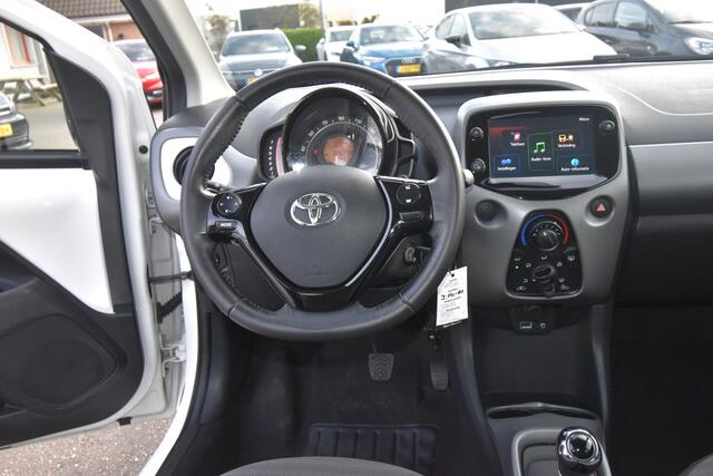 Toyota AYGO 1.0 VVT-i x-play , NAVI VIA APP , A UITRIJ CAM , AIRCO , EL VOOR ,