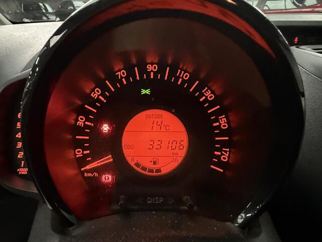 Toyota AYGO 1.0 VVT-i x-sport Met trekhaak, slechts 33106KM! Zeer nette en luxe wagen