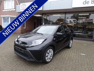 toyota-aygo-x-1.0-vvt-i-play-automa