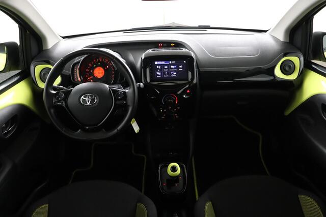 Toyota AYGO 1.0 VVT-i x-cite | Automaat | Parkeer camera | Bluetooth |