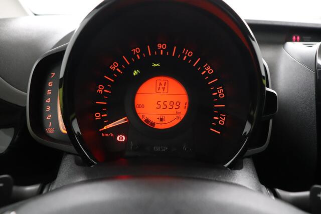 Toyota AYGO 1.0 VVT-i x-cite | Automaat | Parkeer camera | Bluetooth |