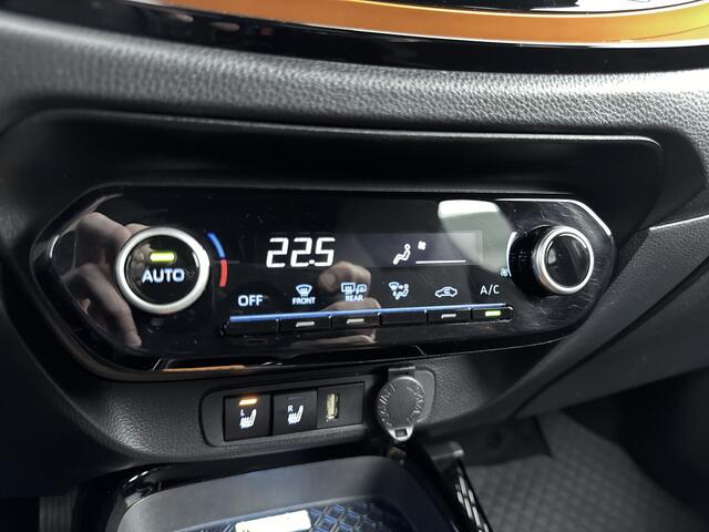 Toyota AYGO X 1.0 VVT-i MT Premium | Garantie t/m 06-2032 Mogelijk | Cabriodak | Parkeer Sensoren voor en achter | Parkeercamera Achter | Apple Carplay/Android Auto | Voorstoelen Verwarmd |