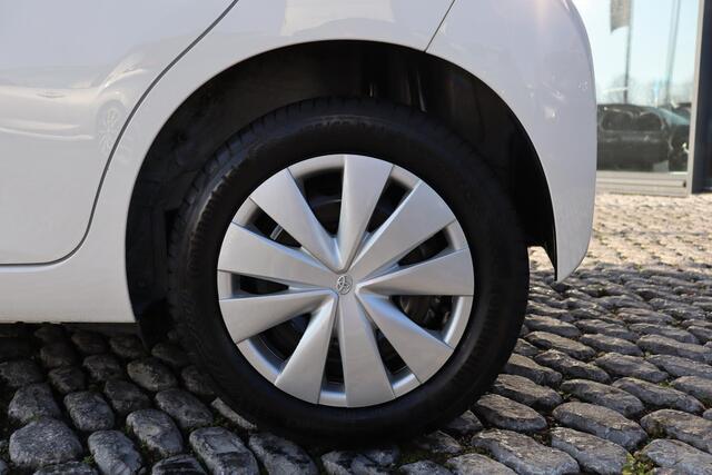 Toyota AYGO 1.0 VVT-i x-fun, Bluetooth, Aux, Airco, FM / AM Radio, Speed Limiter, Start Stop, Elektrische ramen voor, Stuurwiel bediening