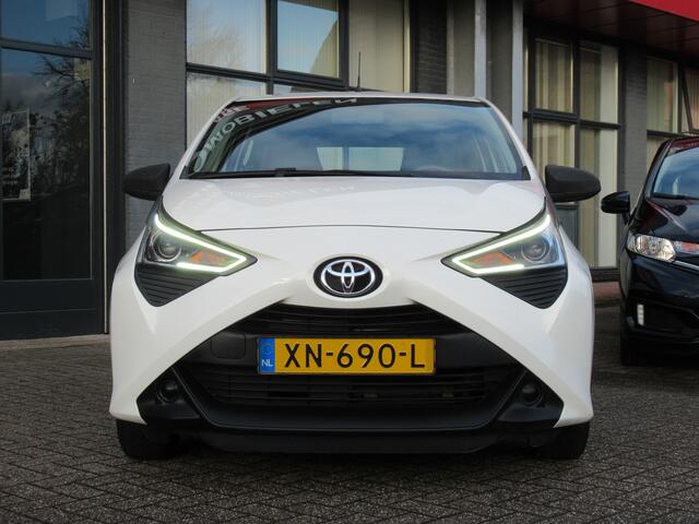 Toyota AYGO 1.0 VVT-i x-fun | Airco | Radio | LED Dagrijverlichting | Incl. Garantie | Lichtmetalen velgen |