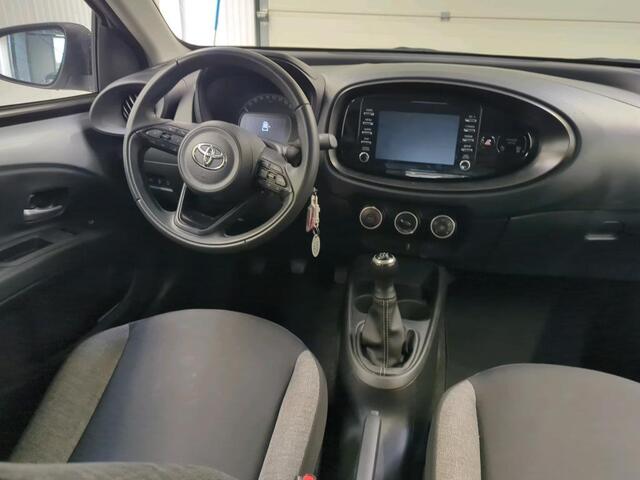 Toyota AYGO X 1.0 VVT-i MT Play Airco Navi Carplay PDC + Camera Achter Cruise Control