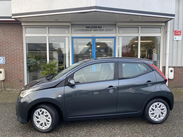 Toyota AYGO 1.0 VVT-i x-play