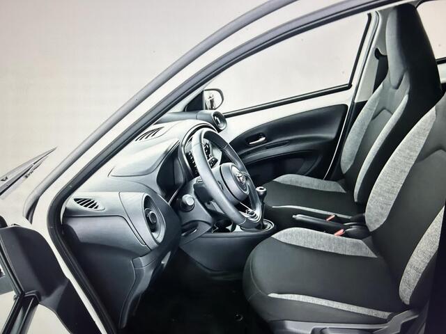 Toyota AYGO X 1.0 VVT-i MT