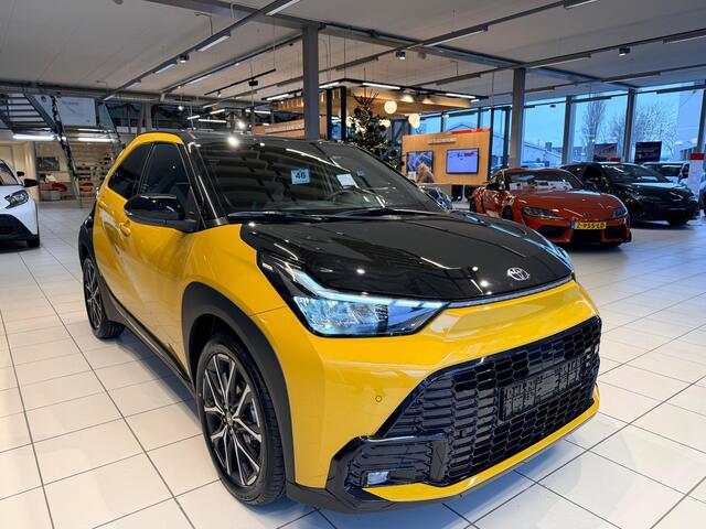 Toyota AYGO X Hybrid 115 GR Sport | DEMO & DIRECT LEVERBAAR | JBL | Keyless | Stoelverwarming | Navigatie |