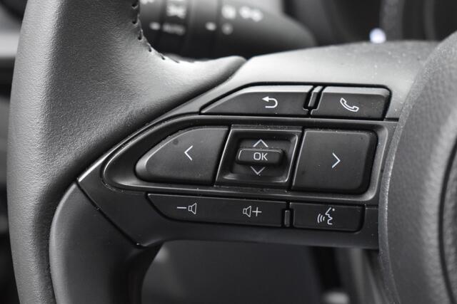 Toyota AYGO X 1.0 VVT-i MT Play 1e Eigenaar | Carplay Navi | All-Seasons | Camera | Airco | 12 mnd BOVAG garantie | Whatsapp 06-53188999