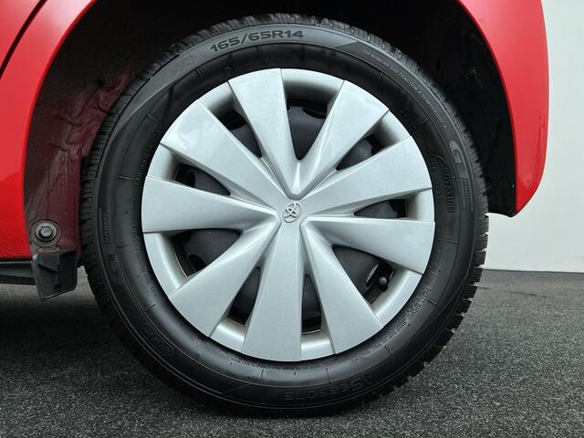 Toyota AYGO 1.0 VVT-i x-fun