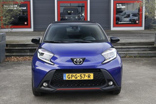 Toyota AYGO X 1.0 VVT-i MT Premium | Elektrisch vouwdak | Stoelverwarming | LM velgen | Camera | Climate Control | Parkeersensoren |
