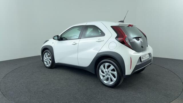 Toyota AYGO X 1.0 VVT-i MT Play | Stoelverwarming | Camera achter