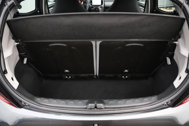 Toyota AYGO 1.0 VVT-i x-play Automaat Carplay Android/Navigatie Achteruitrijcamera Airco LED