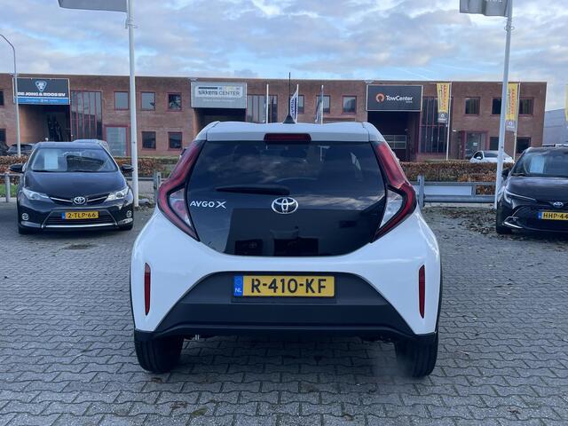 Toyota AYGO X 1.0 VVT-i S-CVT first Special