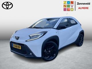 toyota-aygo-x-1.0-vvt-i-s-cvt-first