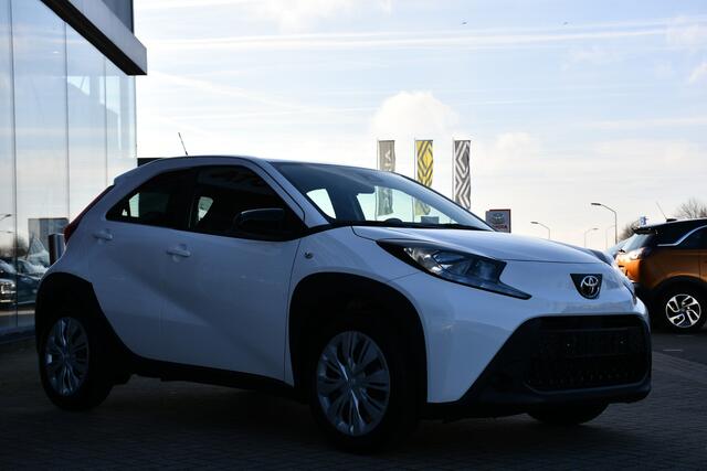 Toyota AYGO X 1.0 VVT-i MT Play 72pk | Nieuw | Airco | Cruise Control adaptief | Apple Carplay/Android Auto |