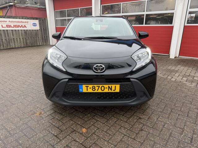Toyota AYGO X 1.0 VVT-i 73 PK | MT Play | Airco | Cruise control | Multimedia systeem | 51.297 km |