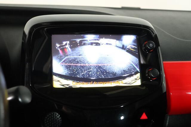 Toyota AYGO 1.0 VVT-i x-wave / Opendak / Navigatie / Half leder / ECC