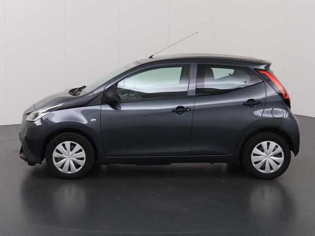 Toyota AYGO 1.0 VVT-i x-fun | Airco | Bluetooth | Radio |