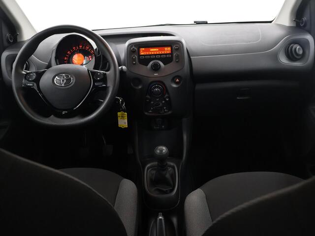 Toyota AYGO 1.0 VVT-i x-fun | Airco | Bluetooth | Radio |