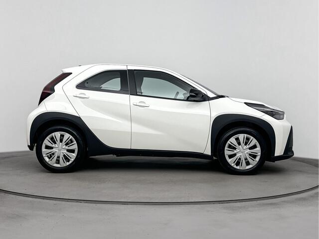 Toyota AYGO X Hybrid 115 play | NIEUW & DIRECT LEVERBAAR | PRIJS RIJKLAAR INCLUSIEF ACTIES |