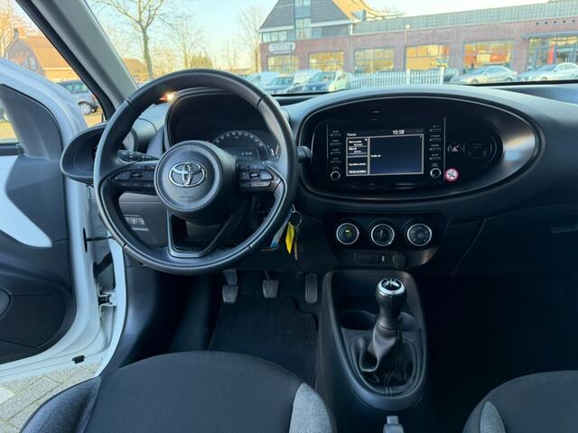 Toyota AYGO 1.0 VVT-I Play Navi Carplay Camera Led 5-Deurs Airco