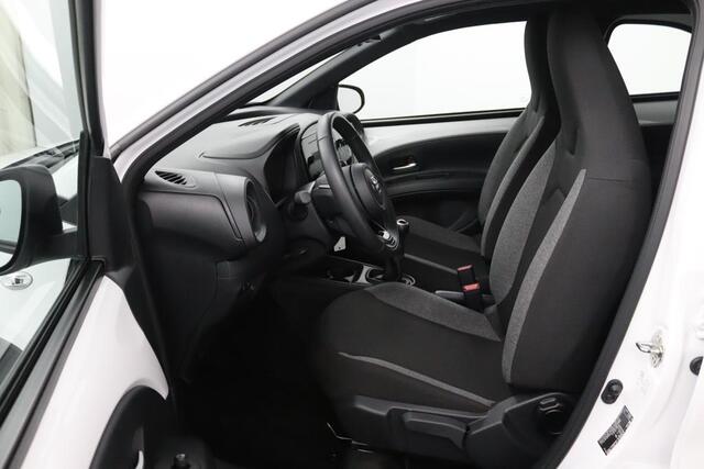 Toyota AYGO X 1.0 VVT-i MT Play | Apple Carplay | Android Auto | Adaptieve Cruise Control |
