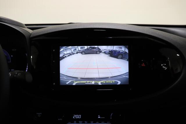 Toyota AYGO X Hybrid 115 pulse, Maart 2026, Sensoren, Apple Carplay/Android Auto, Camera, Cruise & Climate control!