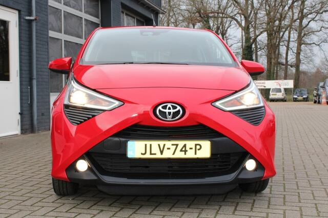 Toyota AYGO 1.0 VVT-I X-PLAY Climate Camera Bluetooth Apple Car LM 15
