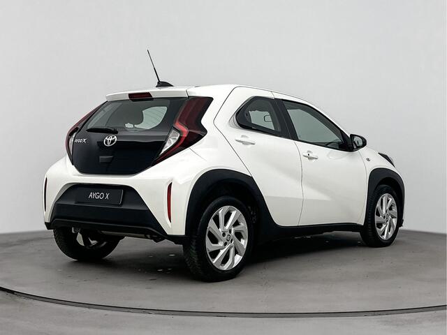 Toyota AYGO X 1.0 VVT-i S-CVT Automaat First Plus | Climate Control | Keyless Entry | Stoelverwarming |