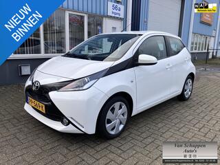 toyota-aygo-1.0-vvt-i-x-play-navi-c