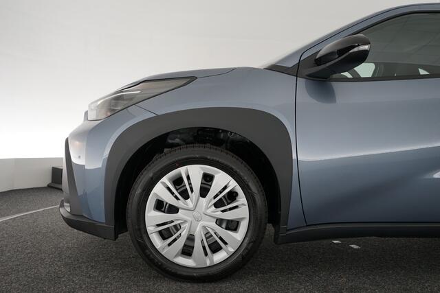 Toyota AYGO X Hybrid 115 play