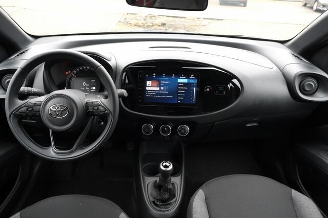 Toyota AYGO X 1.0 VVT-i 72PK MT PLAY | Apple Carplay & Android Auto | 17" stal