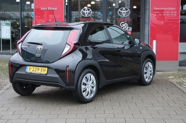 Toyota AYGO X 1.0 VVT-i 72PK MT PLAY | Apple Carplay & Android Auto | 17" stal