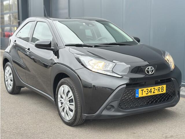 Toyota AYGO X 1.0 VVT-i MT Play Achteruitrijcamera, mooie auto!