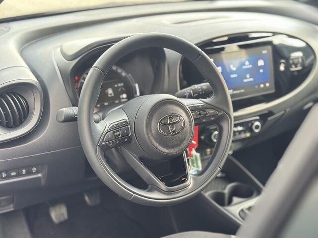 Toyota AYGO X 1.0 VVT-i MT First / Carplay / Camera / Stoelverwarming